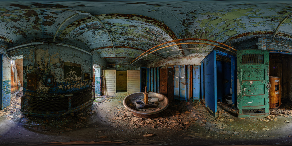 /posts/pittsburgh-carrie-furnace-changing-room/preview.jpg